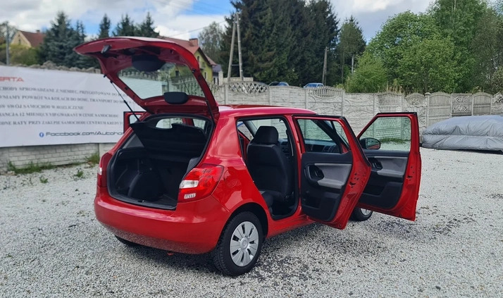 Skoda Fabia cena 14900 przebieg: 164000, rok produkcji 2010 z Olszyna małe 352